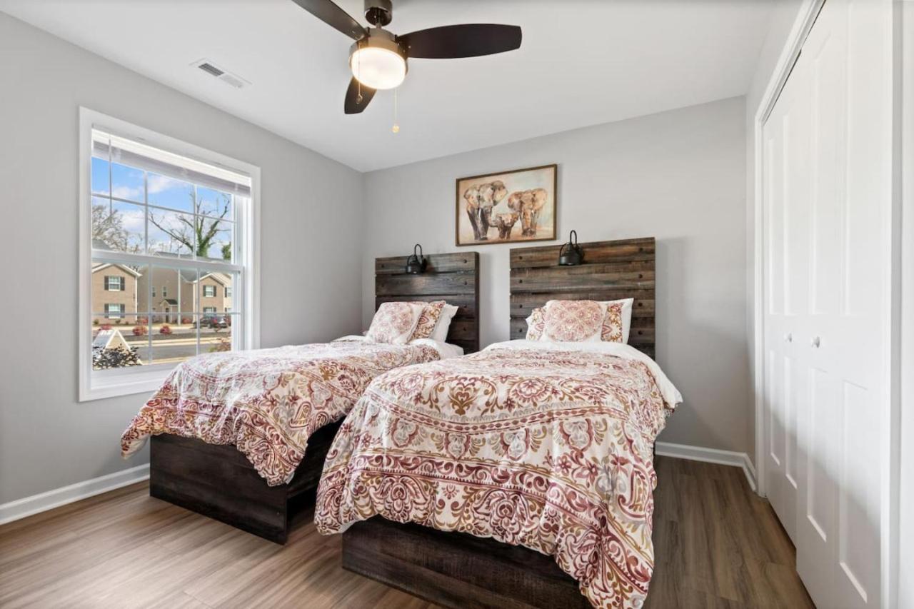 New Luxe Apt 3Br Downtown Fay Unit B 파예트빌 외부 사진