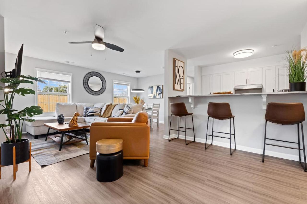 New Luxe Apt 3Br Downtown Fay Unit B 파예트빌 외부 사진