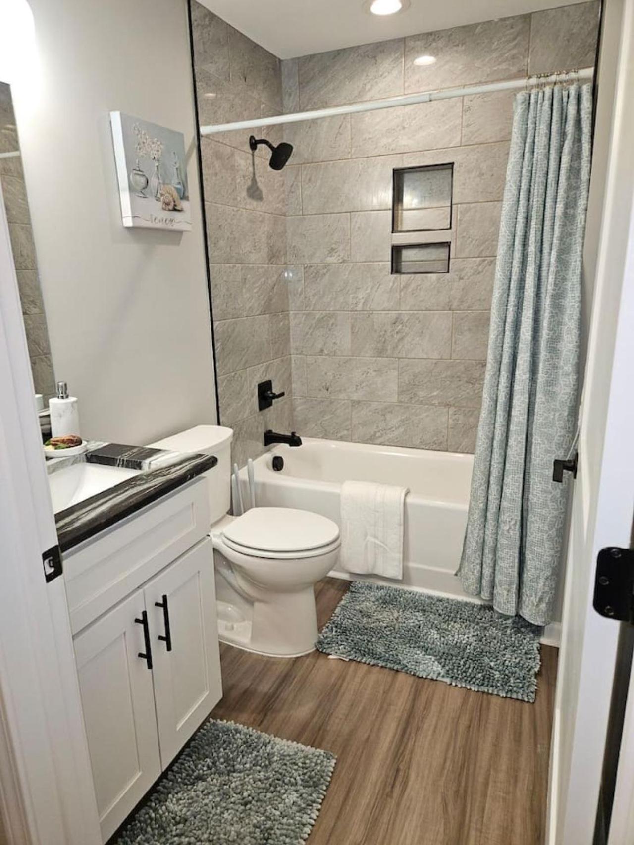 New Luxe Apt 3Br Downtown Fay Unit B 파예트빌 외부 사진