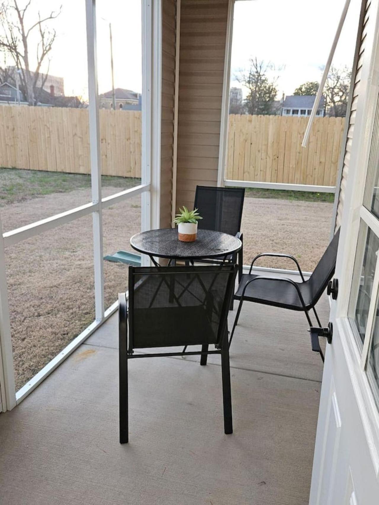 New Luxe Apt 3Br Downtown Fay Unit B 파예트빌 외부 사진